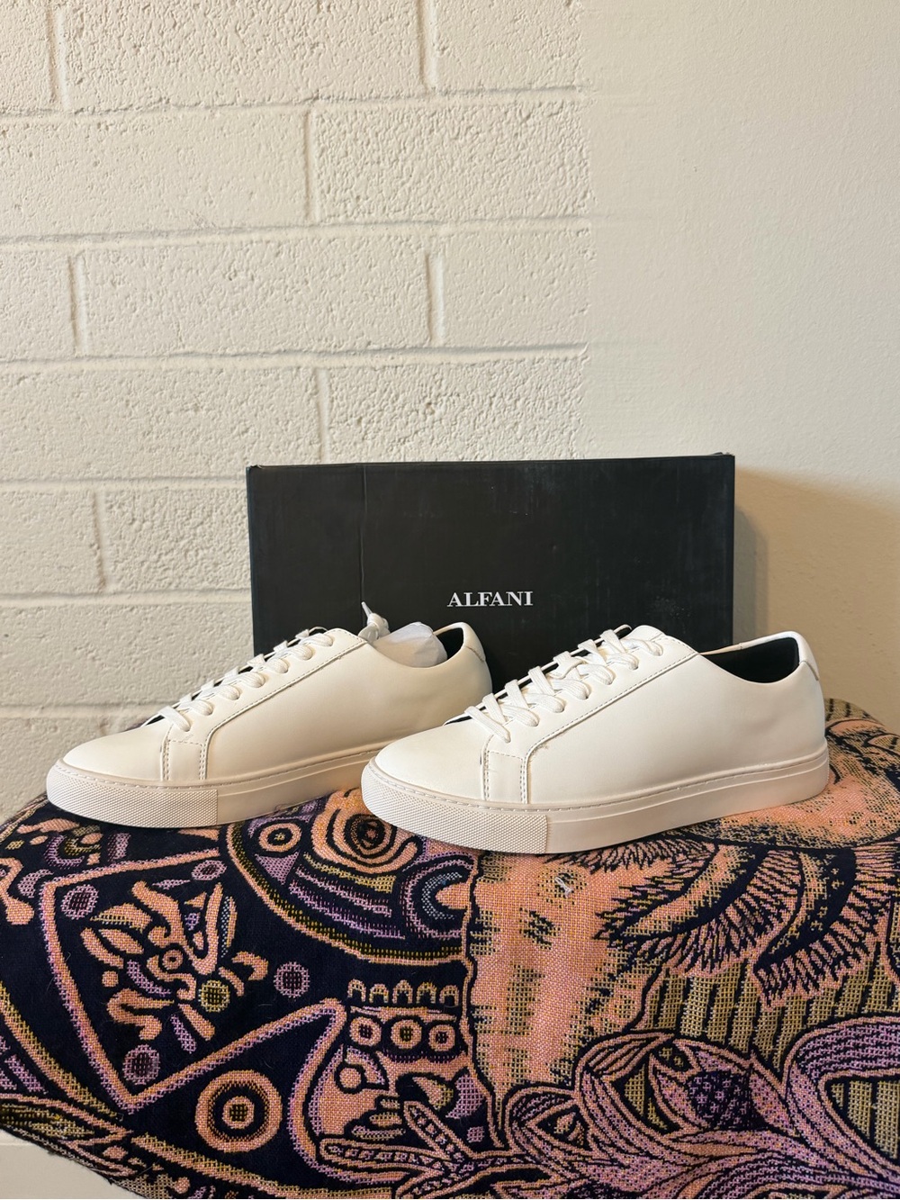 Alfani Men’s White Leather Minimalist Sneakers - Picture 2 of 7